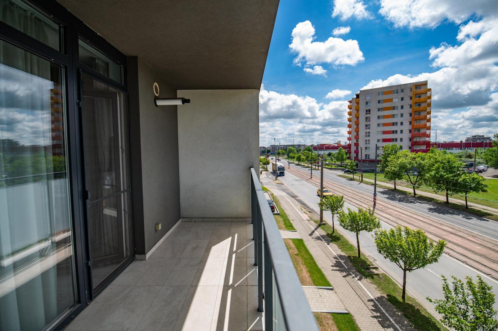 Urban Confort Ii. Modern Si Luminos Rebreanu